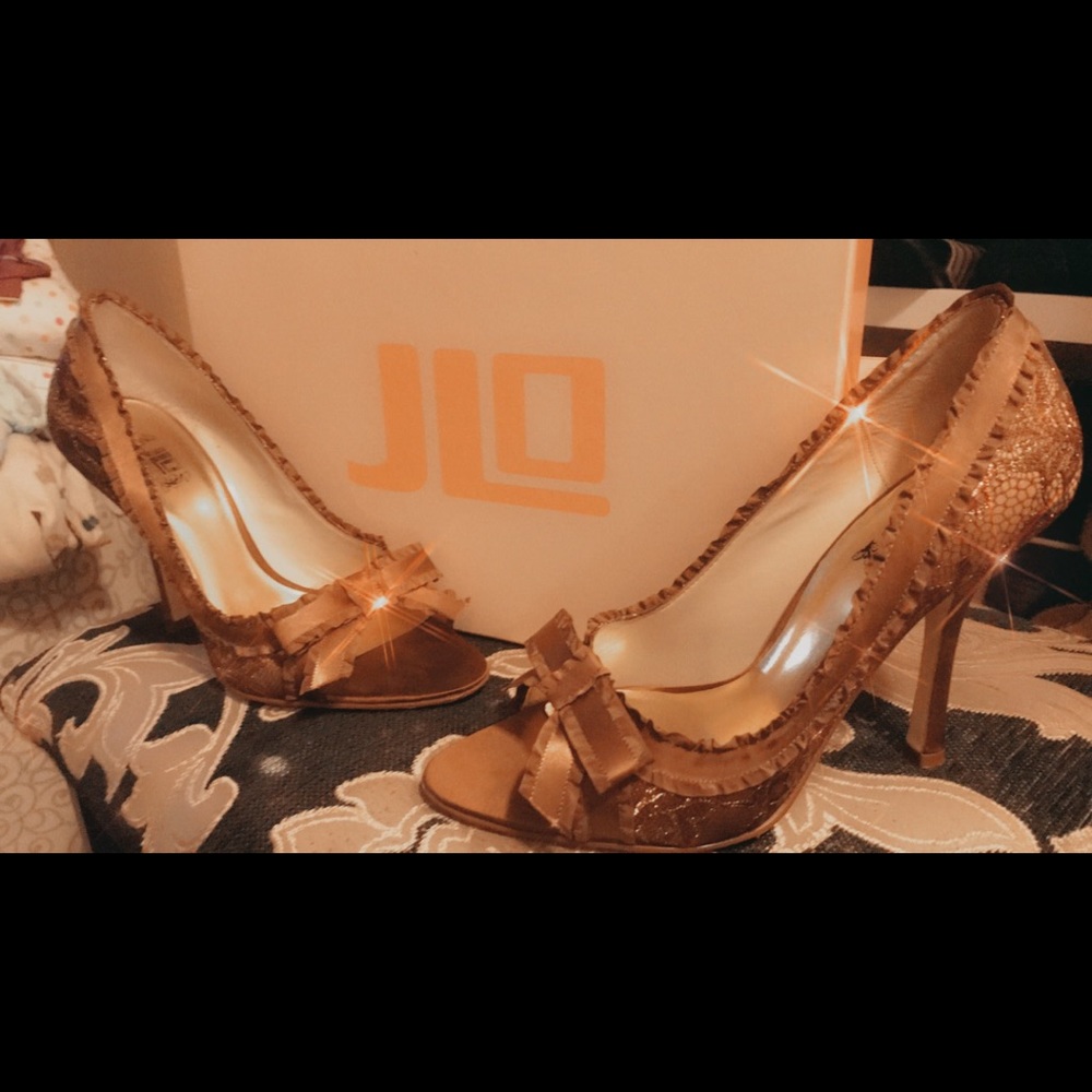 JLO high heels Erika like new